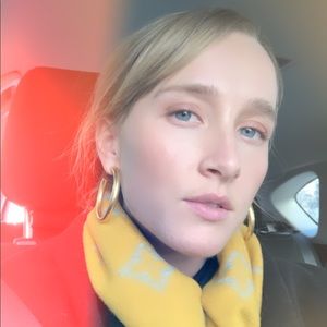 Meet your Posher, Kit